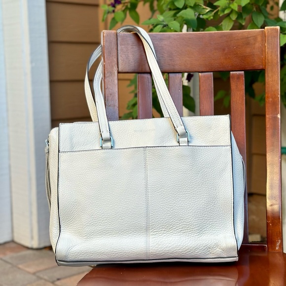 Vince Camuto Aylif Zip Gusset Leather Tote Bag - Picture 7 of 14